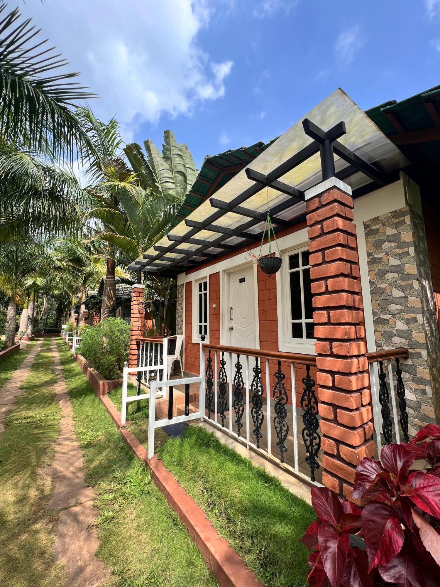 Coorg Nesara Hotel And Resort Kushalnagar Ngoại thất bức ảnh